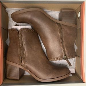 No Parking Faragh Taupe shoes